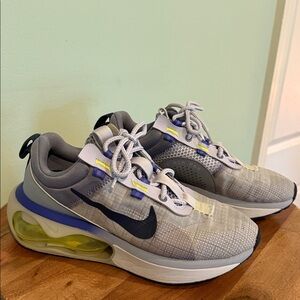Nike Air Max 2021 - Size 7 Men’s/8.5W 🤍